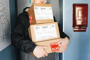 300x Aufkleber Vorsicht Glas Din A6 (105x148 mm) Alternative zu Vorsicht Glas Klebeband Bruchgefahr Warnetiketten Zerbrechlich
