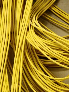 Netzwerkkabel CAT.7 Ethernetkabel LAN Kabel Rohkabel 10 Gb/s SFTP PIMF LSZH Patchkabel mit RJ45 Stecker gelb abwärtskompatibel mit Cat.6a Cat.5